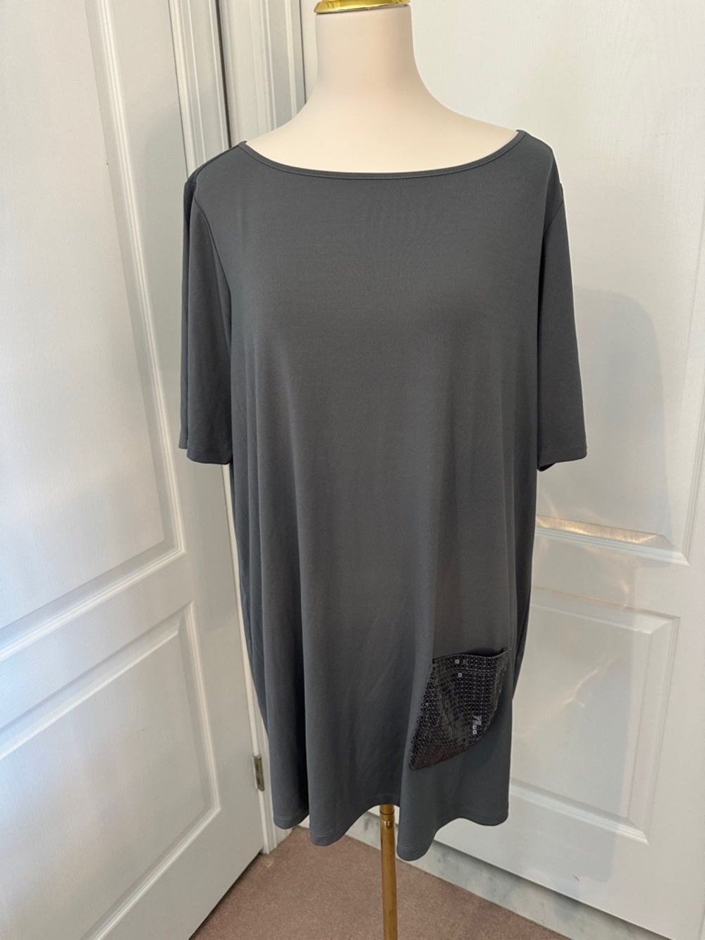 NWT Joan Rivers Gray Women’s Sequin Pocket Tunic Top Sz 1X